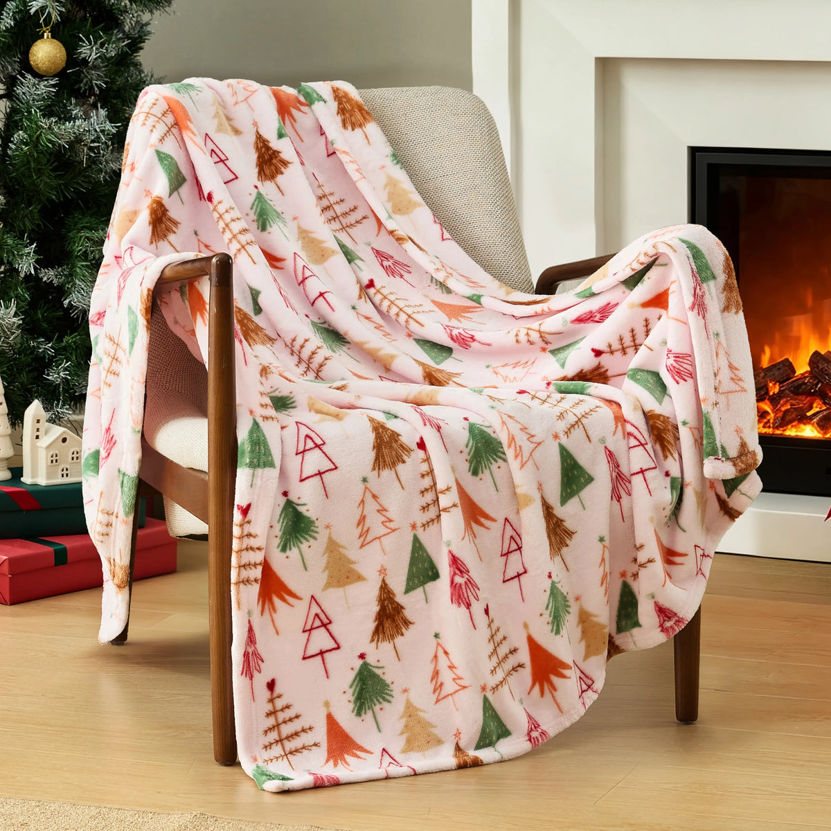 CGK | Holiday Plush Blanket - Ultra-Soft Festive Throw, Cozy Lightweight Christmas Bedding & Couch Blanket with Holiday Prints